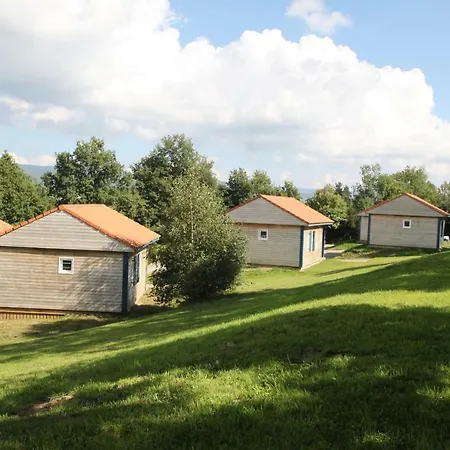 Les Chalets De La Margeride Parco vacanze *