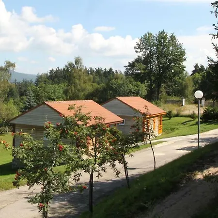 Les Chalets De La Margeride *