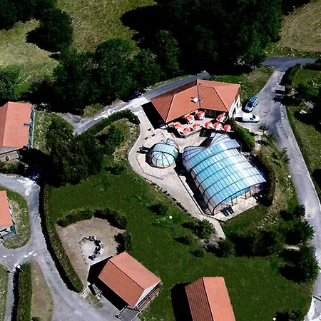 Les Chalets De La Margeride