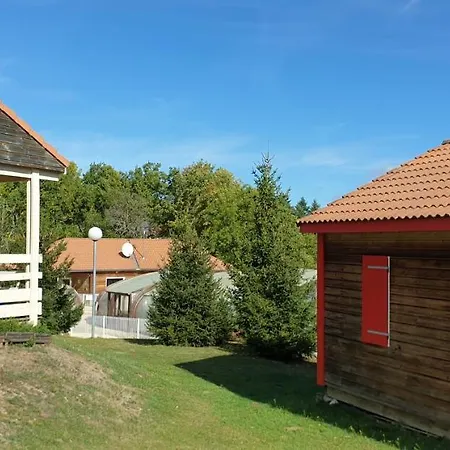Les Chalets De La Margeride